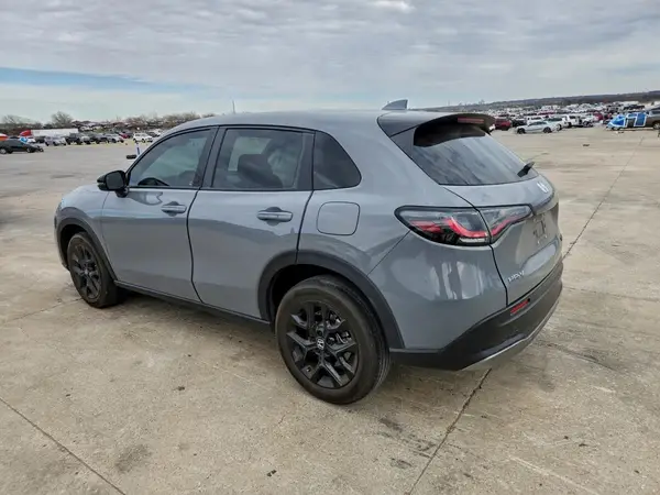 3CZRZ2H55RM783345 2024 HONDA HR-V - Image 2