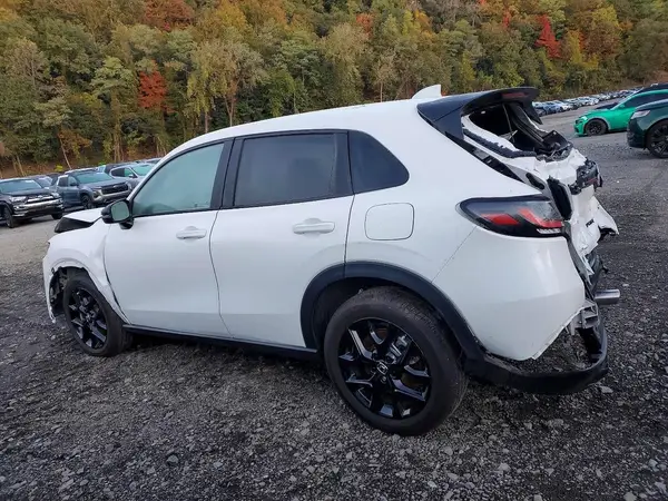3CZRZ2H55SM701068 2025 HONDA HR-V - Image 2