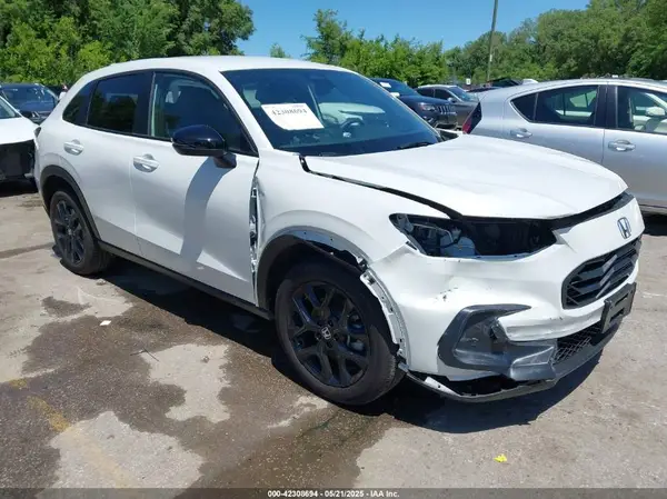 3CZRZ2H55SM735947 2025 HONDA HR-V - Image 1
