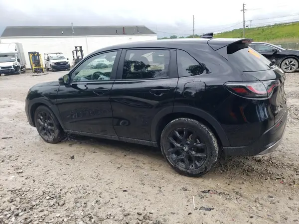 3CZRZ2H56RM702045 2024 HONDA HR-V - Image 2