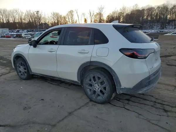 3CZRZ2H56RM732873 2024 HONDA HR-V - Image 2