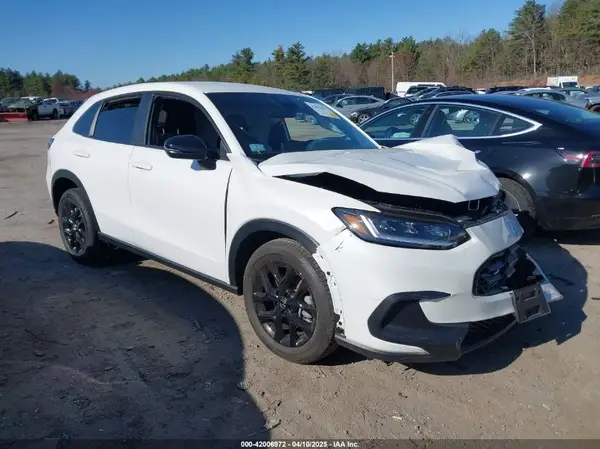 3CZRZ2H56SM769038 2025 HONDA HR-V - Image 1