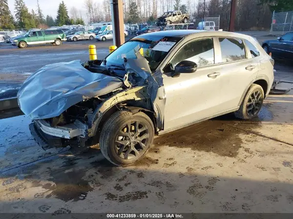 3CZRZ2H57RM714480 2024 HONDA HR-V - Image 2