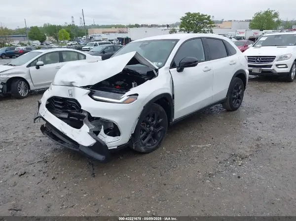 3CZRZ2H57RM725270 2024 HONDA HR-V - Image 2