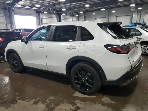 3CZRZ2H57RM738889 2024 HONDA HR-V - Image 2