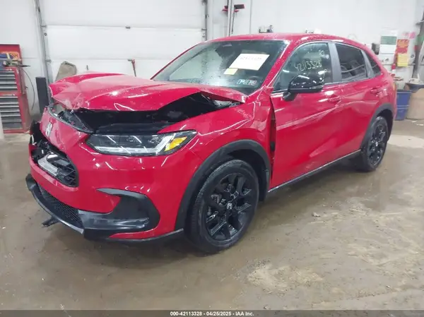 3CZRZ2H57RM748712 2024 HONDA HR-V - Image 2