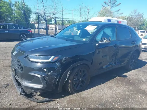3CZRZ2H57RM768992 2024 HONDA HR-V - Image 2