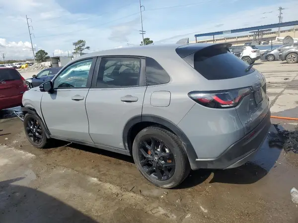3CZRZ2H58RM747889 2024 HONDA HR-V - Image 2