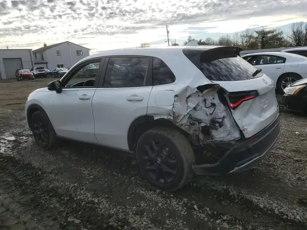 3CZRZ2H58RM750825 2024 HONDA HR-V - Image 2