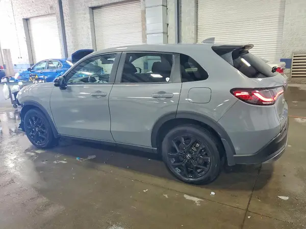 3CZRZ2H58RM768595 2024 HONDA HR-V - Image 2