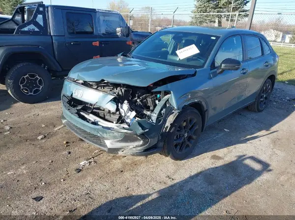 3CZRZ2H59RM757654 2024 HONDA HR-V - Image 2