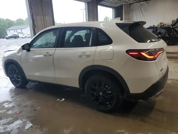 3CZRZ2H5XRM700881 2024 HONDA HR-V - Image 2