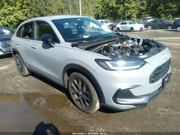 3CZRZ2H5XRM749403 2024 HONDA HR-V - Image 1