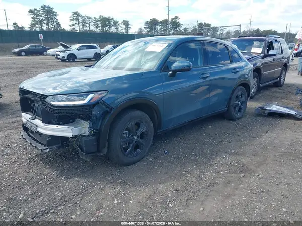 3CZRZ2H70SM748980 2025 HONDA HR-V - Image 2
