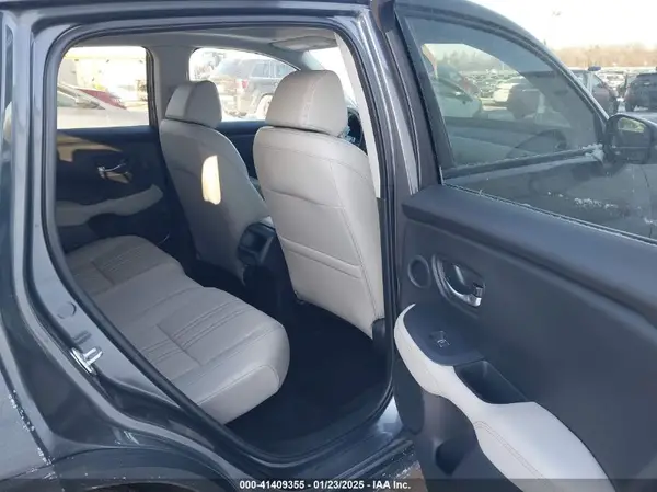 3CZRZ2H72SM702468 2025 HONDA HR-V - Image 8
