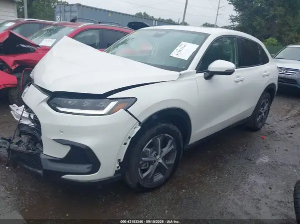 3CZRZ2H75SM778024 2025 HONDA HR-V - Image 2