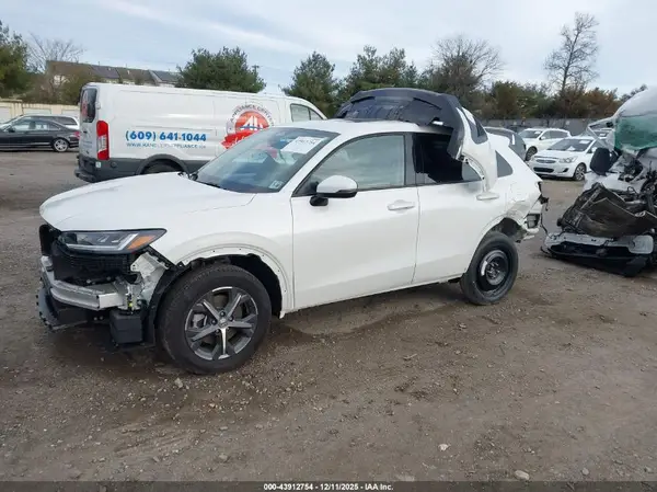 3CZRZ2H75SM789962 2025 HONDA HR-V - Image 2