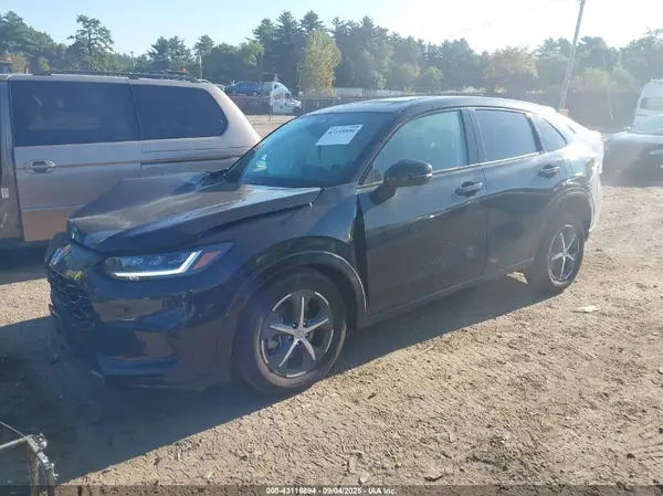 3CZRZ2H76SM768330 2025 HONDA HR-V - Image 2