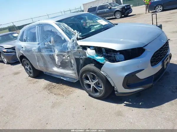3CZRZ2H79SM761680 2025 HONDA HR-V - Image 1