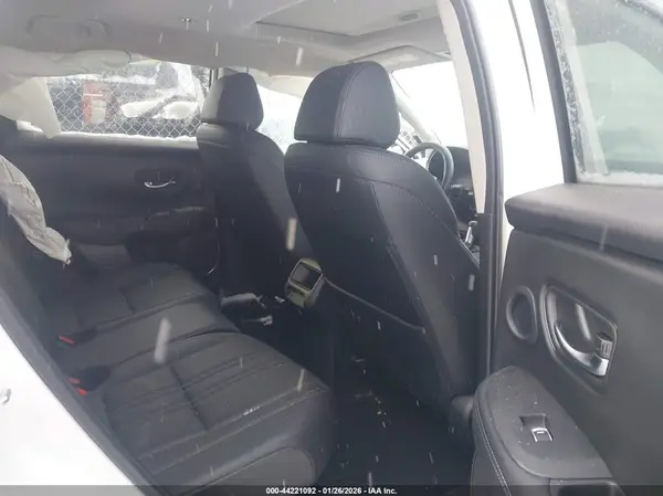 3CZRZ2H7XRM779924 2024 HONDA HR-V - Image 8
