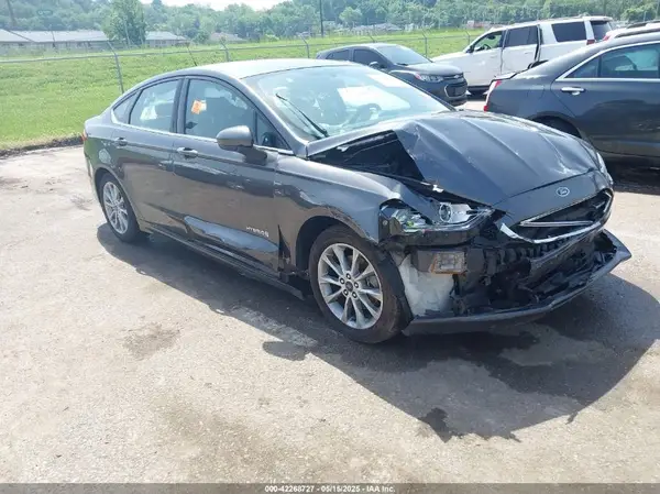 3FA60LU5HR296090 2017 FORD FUSION - Image 1