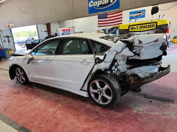 3FA6E0G77GR221233 2016 FORD FUSION - Image 2