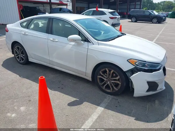 3FA6P0CD0KR238010 2019 FORD FUSION - Image 1