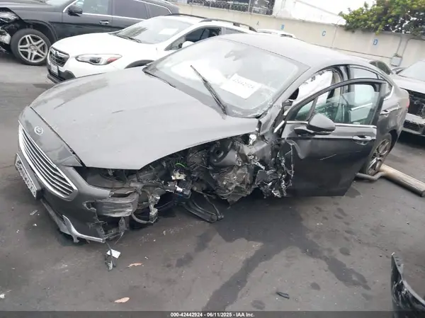 3FA6P0CD0LR137860 2020 FORD FUSION - Image 2