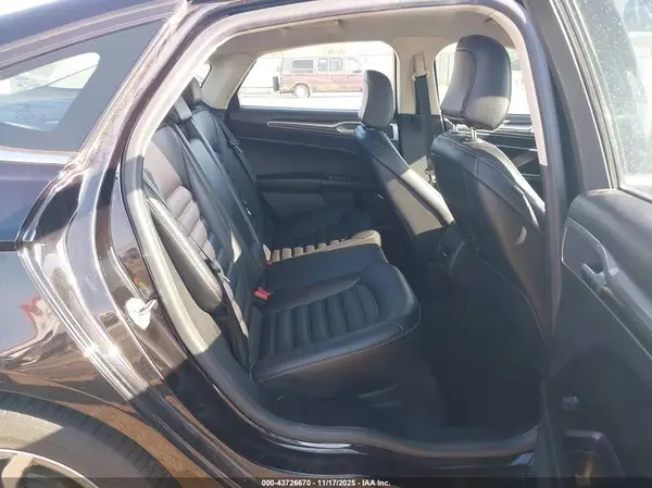 3FA6P0CD0LR206868 2020 FORD FUSION - Image 8