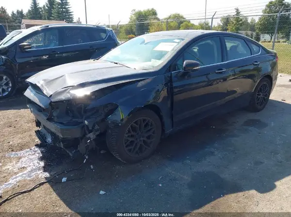 3FA6P0CD0LR258856 2020 FORD FUSION - Image 2