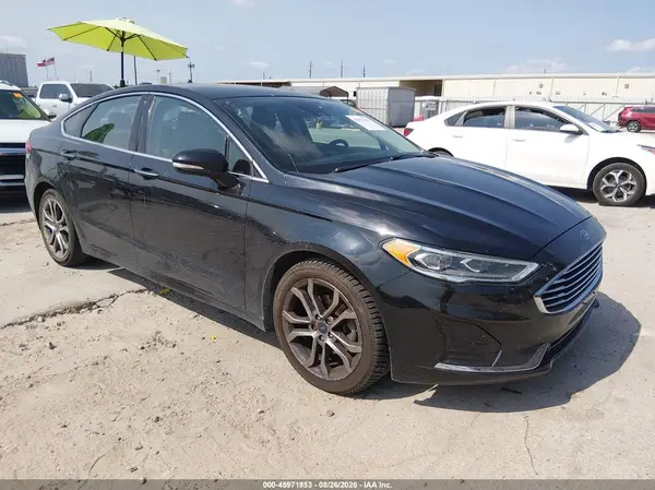 3FA6P0CD1KR138837 2019 FORD FUSION - Image 1
