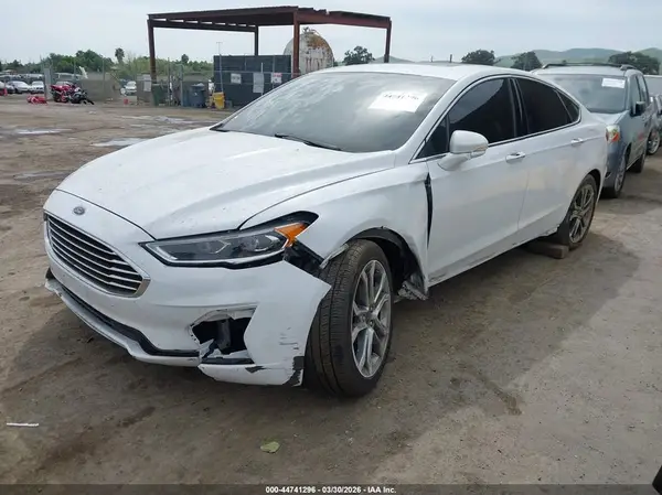 3FA6P0CD1KR182465 2019 FORD FUSION - Image 2