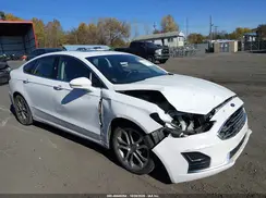 3FA6P0CD1KR236699 2019 FORD FUSION