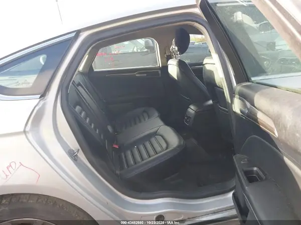 3FA6P0CD1KR237903 2019 FORD FUSION - Image 8