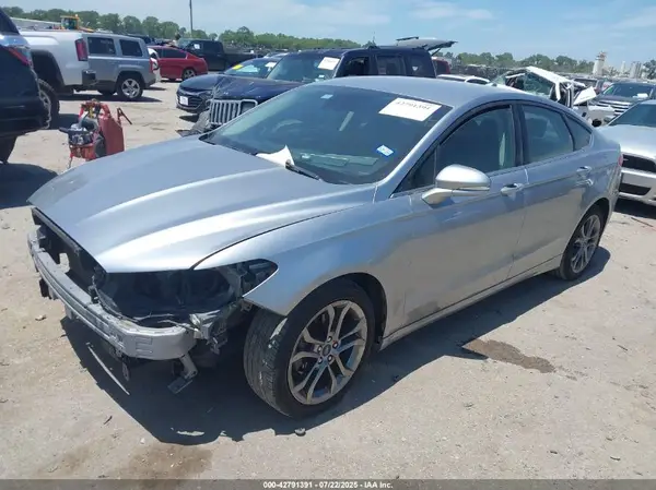 3FA6P0CD1LR117505 2020 FORD FUSION - Image 2