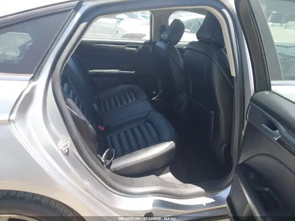 3FA6P0CD1LR117505 2020 FORD FUSION - Image 8