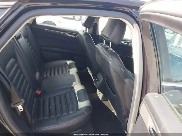 3FA6P0CD1LR137186 2020 FORD FUSION - Image 8