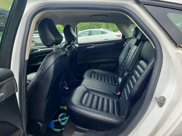 3FA6P0CD1LR240821 2020 FORD FUSION - Image 1