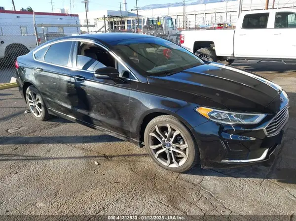 3FA6P0CD2KR118158 2019 FORD FUSION - Image 1