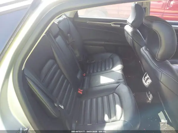 3FA6P0CD2KR180367 2019 FORD FUSION - Image 8