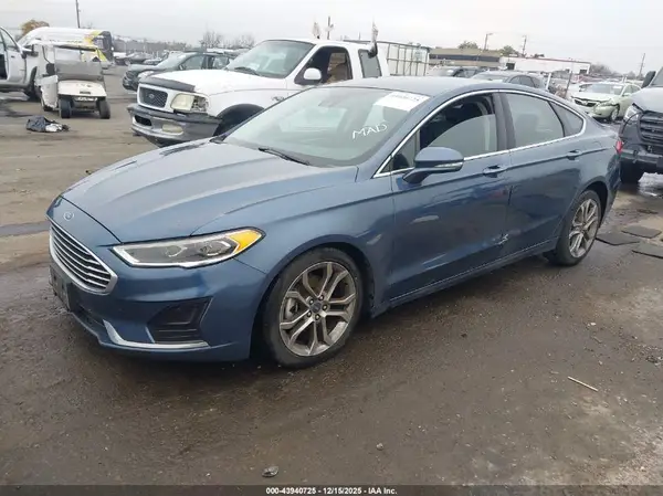 3FA6P0CD2KR181065 2019 FORD FUSION - Image 2