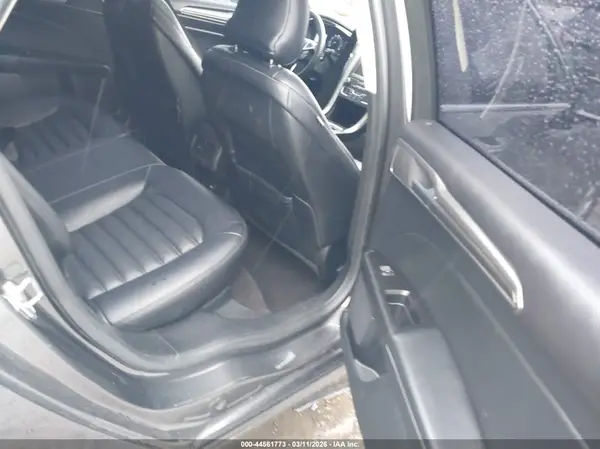 3FA6P0CD2KR182104 2019 FORD FUSION - Image 8