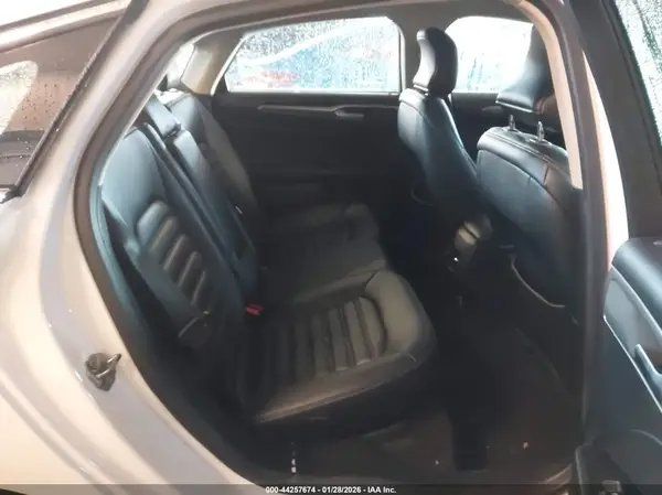 3FA6P0CD2KR195158 2019 FORD FUSION - Image 8