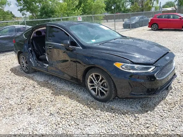 3FA6P0CD2KR238316 2019 FORD FUSION - Image 1