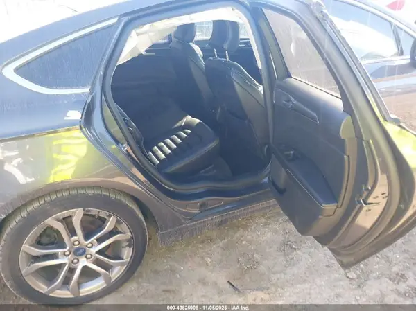 3FA6P0CD2KR252779 2019 FORD FUSION - Image 8