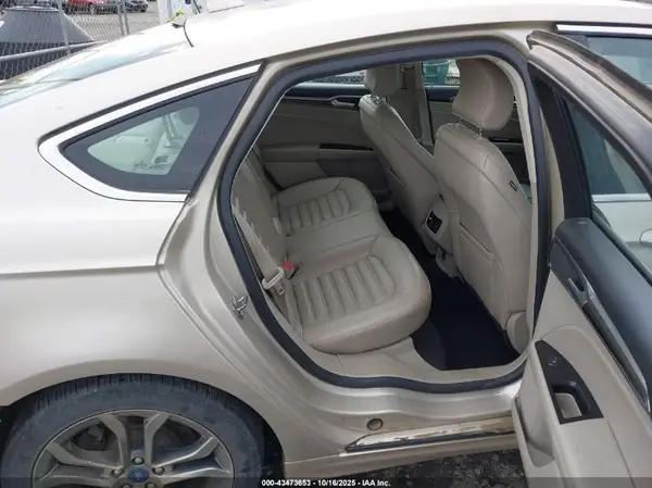 3FA6P0CD2KR256301 2019 FORD FUSION - Image 8