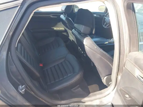 3FA6P0CD2LR115228 2020 FORD FUSION - Image 8