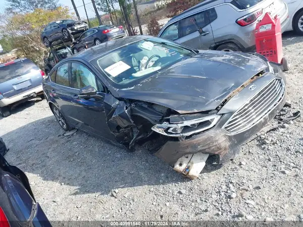 3FA6P0CD2LR119571 2020 FORD FUSION - Image 1