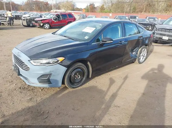 3FA6P0CD2LR121398 2020 FORD FUSION - Image 2