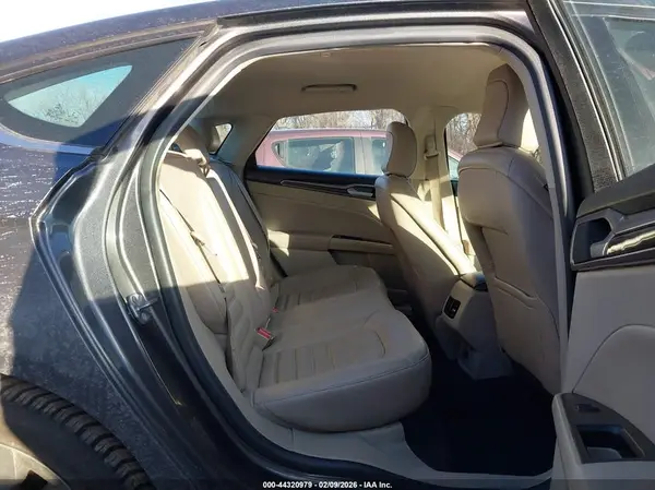 3FA6P0CD2LR136872 2020 FORD FUSION - Image 7
